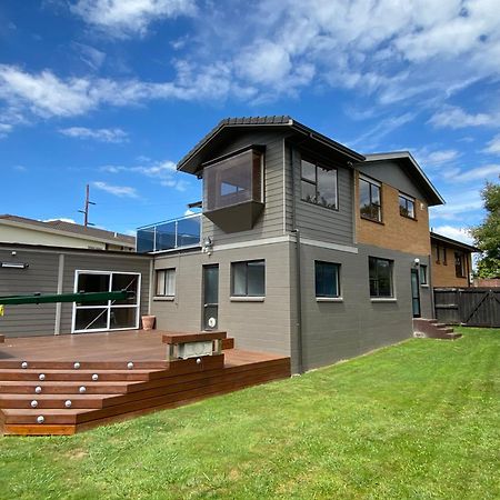 Spacious Retreat With Mountain View Rotorua Zewnętrze zdjęcie