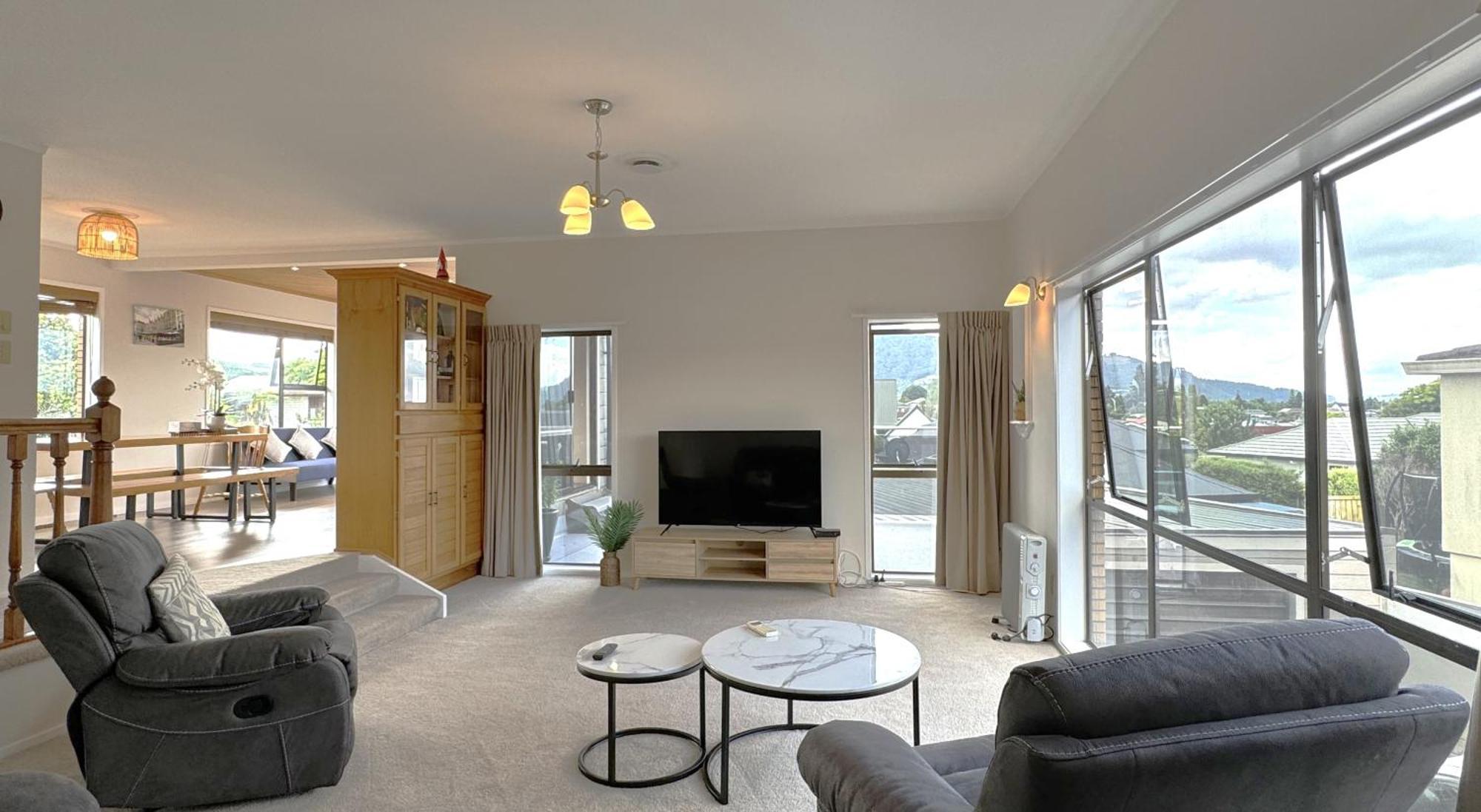 Spacious Retreat With Mountain View Rotorua Zewnętrze zdjęcie